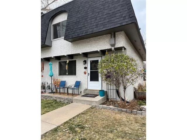 MLS: 9550874 Condo For Sale