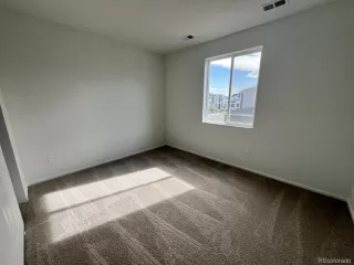 Photo #4: 9555260 Listing