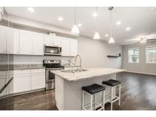 Photo #5: 9555382 Listing 