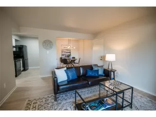 Photo #2: 9556942 Listing