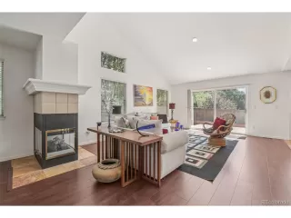 Photo #3: 9557074 Listing