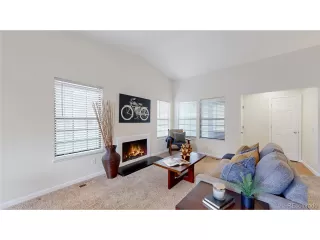 Photo #3: 9557973 Listing