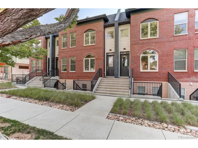 MLS: 9558394 Condo For Sale