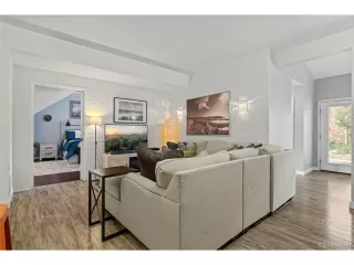 Photo #5: 9559891 Listing 