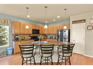 Photo #6: 9560295 Listing