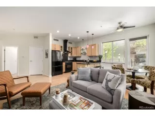 Photo #5: 9562056 Listing 