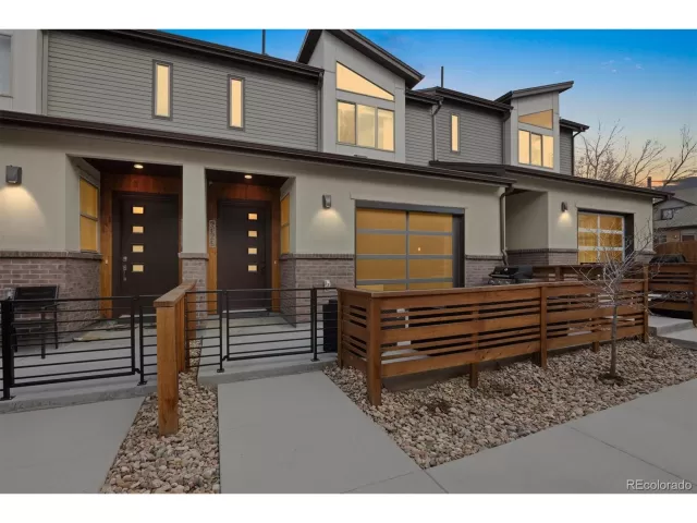 MLS: 9563075 Condo For Sale