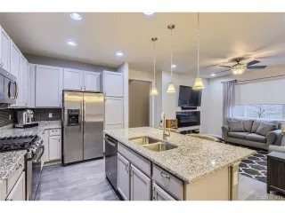 Photo #6: 9563306 Listing