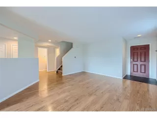 Photo #4: 9565540 Listing