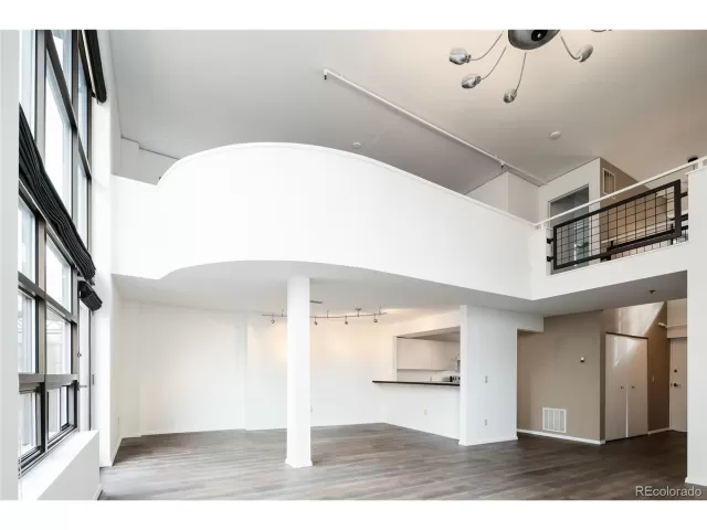 MLS: 9565678 Condo For Sale