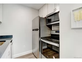 Photo #6: 9566000 Listing 