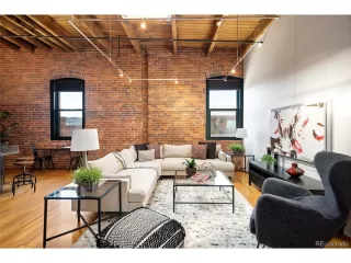 Photo #3: 9566254 Listing