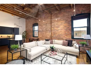 Photo #4: 9566254 Listing