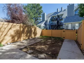 Photo #5: 9566638 Listing