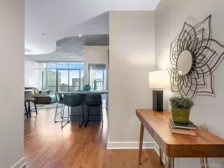 Photo #5: 9567617 Listing