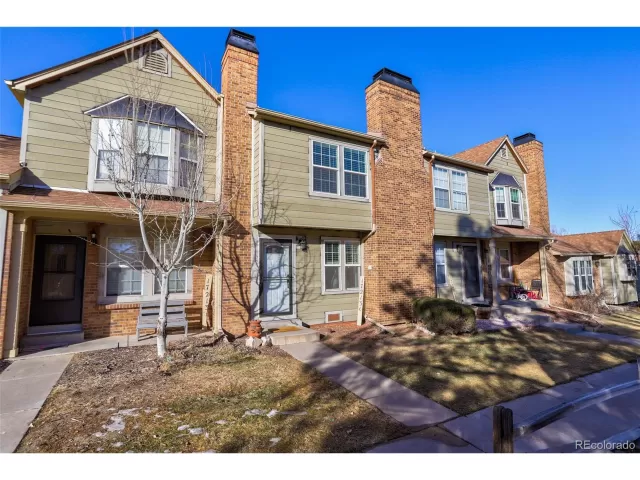 MLS: 9567626 Condo For Sale