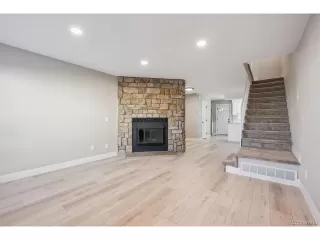 Photo #4: 9569107 Listing