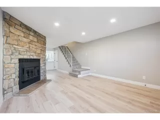 Photo #5: 9569107 Listing