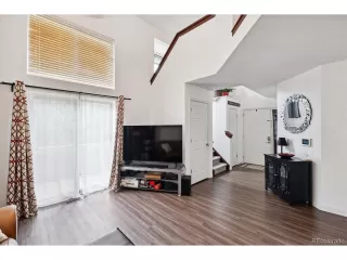 Photo #5: 9569586 Listing 