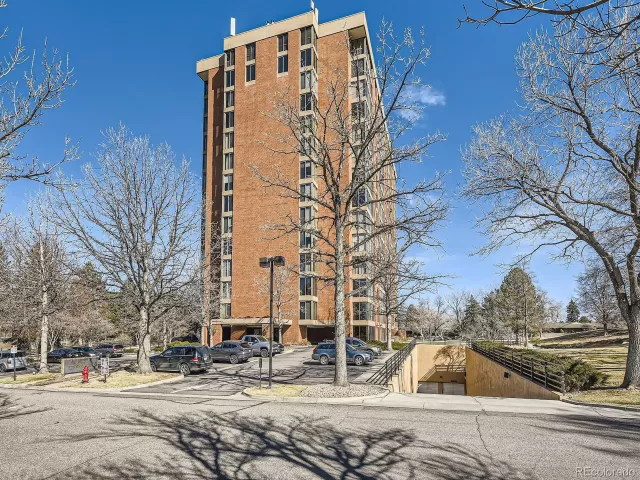 MLS: 9570200 Condo For Sale