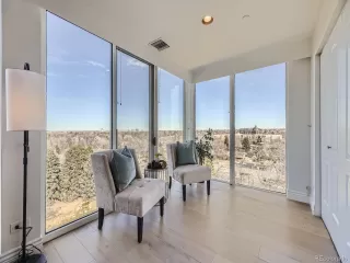 Photo #5: 9570200 Listing