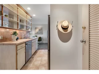 Photo #6: 9570514 Listing