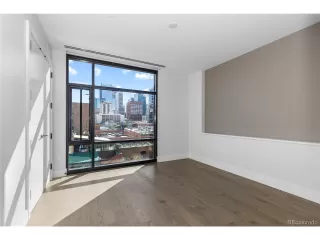 Photo #4: 9571904 Listing