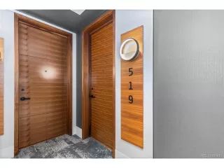 Photo #6: 9571904 Listing