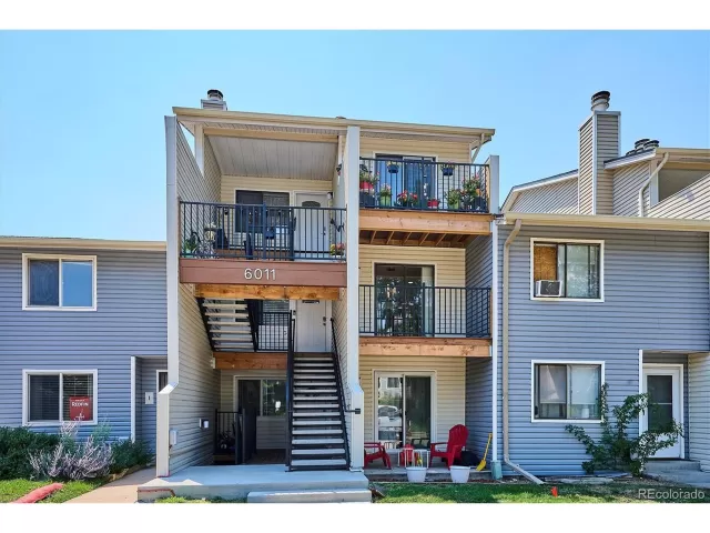 MLS: 9575934 Condo For Sale