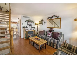 Photo #3: 9576806 Listing