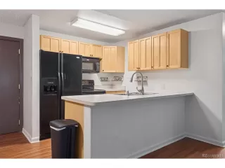 Photo #5: 9577011 Listing 