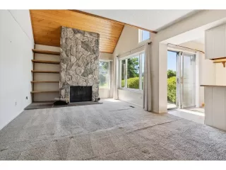 Photo #3: 9579133 Listing