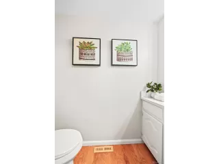 Photo #4: 9580848 Listing