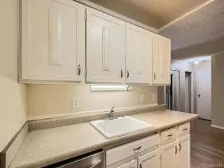 Photo #6: 9581184 Listing