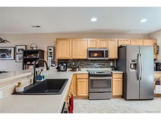Photo #6: 9582289 Listing