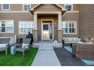 Photo #6: 9582697 Listing