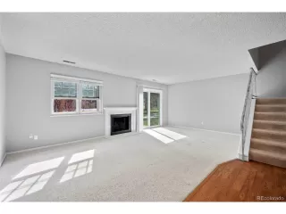 Photo #4: 9583708 Listing