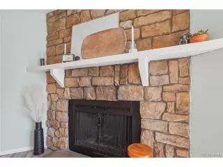 Photo #5: 9585987 Listing