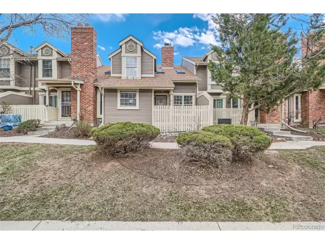 MLS: 9586437 Condo For Sale