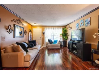 Photo #5: 9588855 Listing