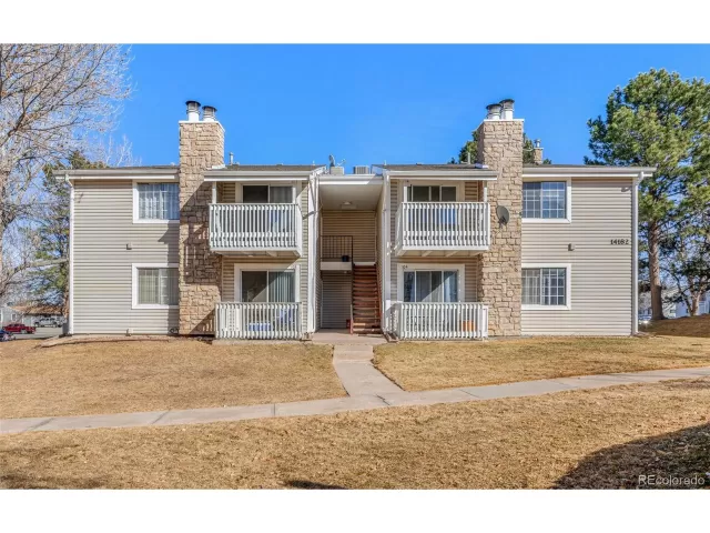 MLS: 9589761 Condo For Sale