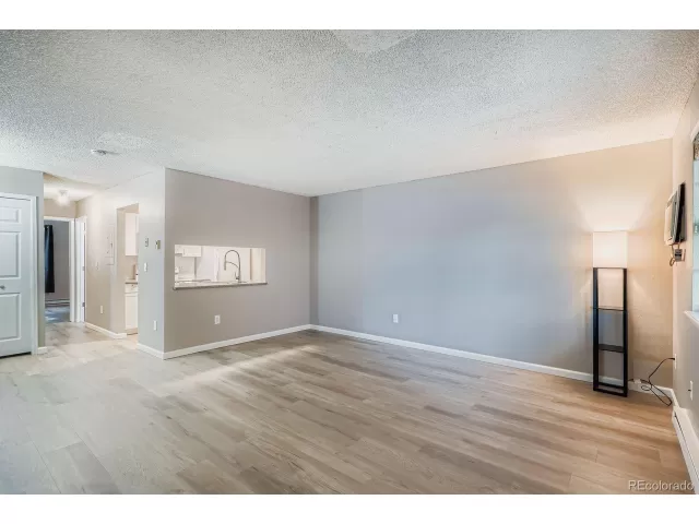 MLS: 9591387 Condo For Sale