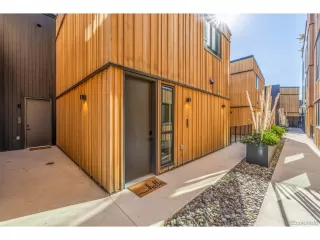 Photo #2: 9591396 Listing