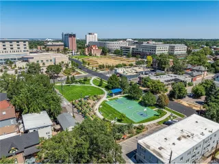 Photo #5: 9591396 Listing