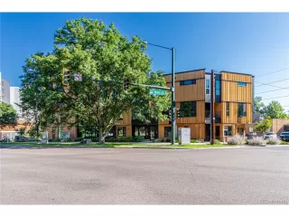 Photo #6: 9591396 Listing