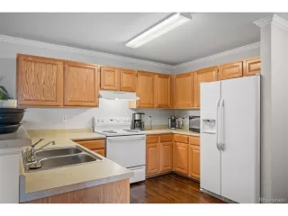 Photo #5: 9592238 Listing