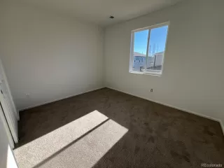 Photo #5: 9592321 Listing