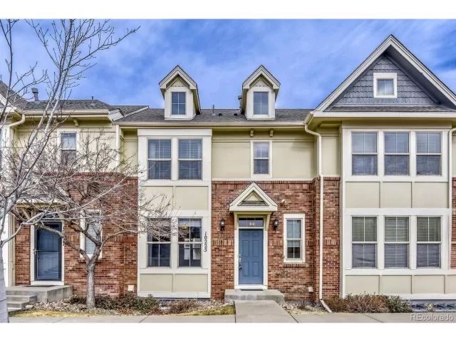 MLS: 9594854 Condo For Sale