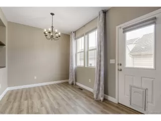 Photo #5: 9594854 Listing