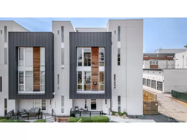 MLS: 9600054 Condo For Sale